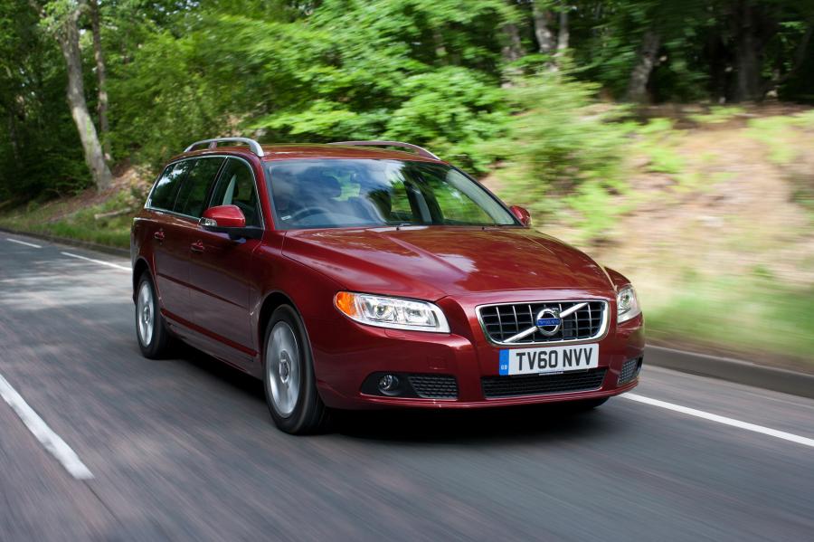  Volvo V70 2010 года  (фото 1 из 62)